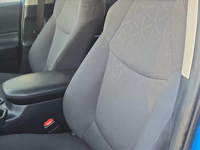 Used 2019 Toyota RAV4 XLE FWD image 16