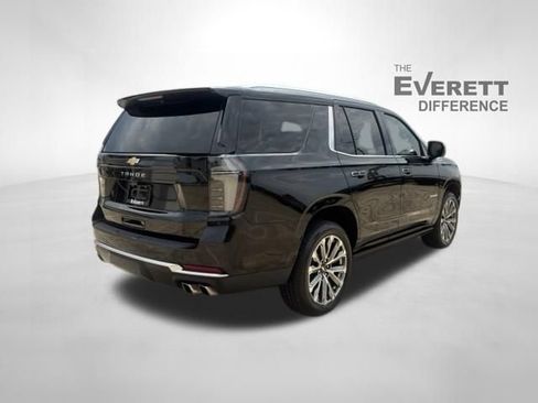 Used 2025 Chevrolet Tahoe High Country AWD/4WD image 7