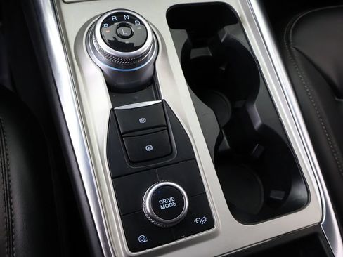 Used 2023 Ford Explorer XLT w/ Equipment Group 202A AWD/4WD image 52
