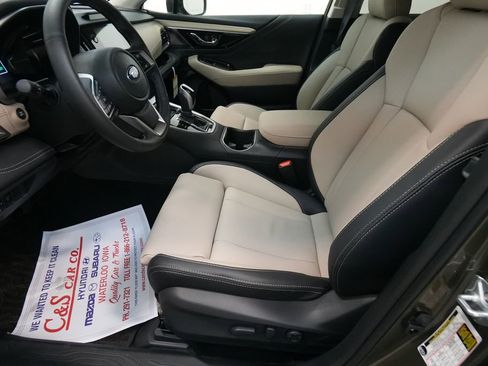 Used 2025 Subaru Outback Limited image 12