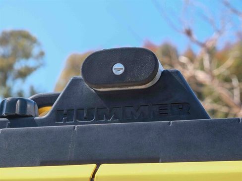 Used 2004 HUMMER H2 w/ Chrome Appearance Package image 59