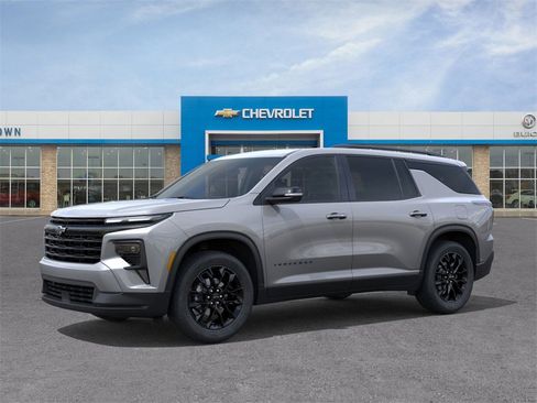 New 2026 Chevrolet Traverse LT w/ Midnight/Sport Edition image 2