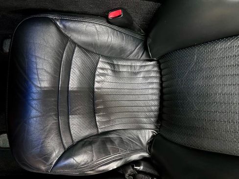 Used 2001 Chevrolet Corvette Convertible w/ Preferred Equipment Group2 image 16