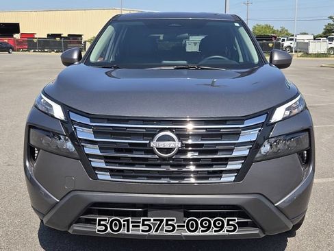 Used 2026 Nissan Rogue SV FWD image 6