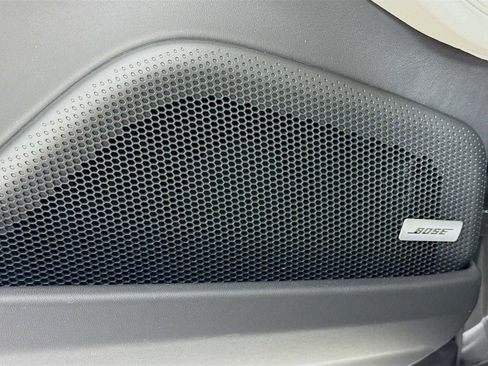 New 2025 Porsche Panamera 4 image 12