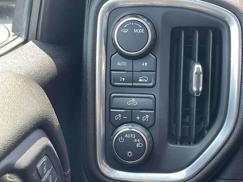Used 2022 Chevrolet Silverado 1500 LT AWD/4WD image 27