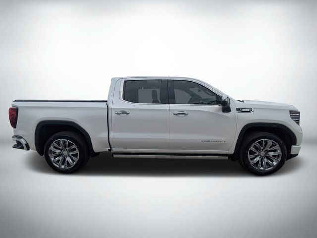 Used 2024 GMC Sierra 1500 Denali w/ Denali Reserve Package AWD/4WD image 3