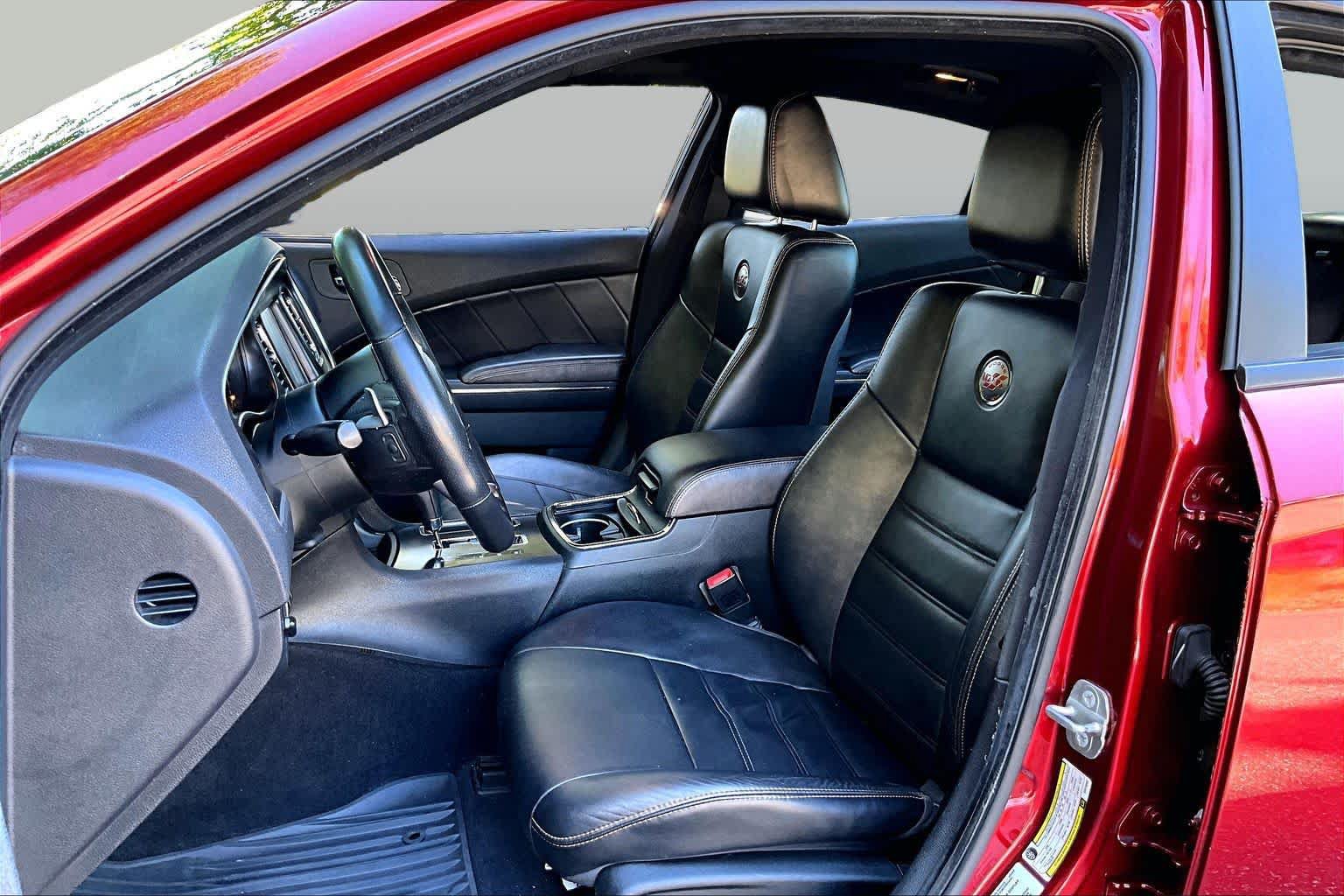 Used 2014 Dodge Charger R/T RWD image 8