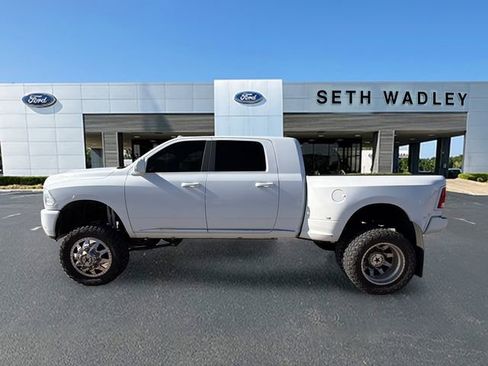 Used 2018 RAM 3500 Laramie Longhorn image 4