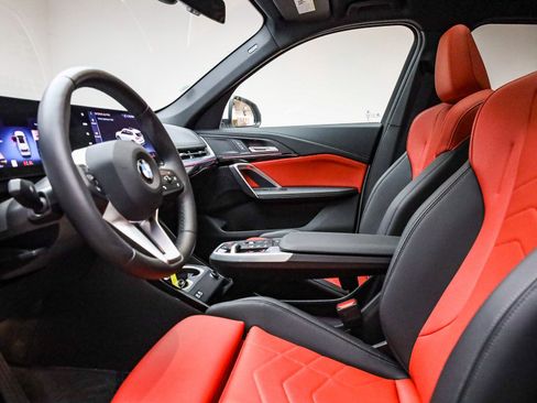 Used 2025 BMW X1 xDrive28i w/ Convenience Package image 19