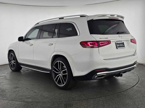 Used 2023 Mercedes-Benz GLS 580 4MATIC image 5
