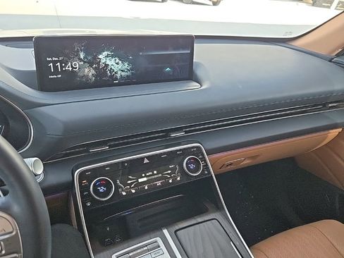 Used 2023 Genesis GV80 2.5T w/ Prestige 20" Package image 12