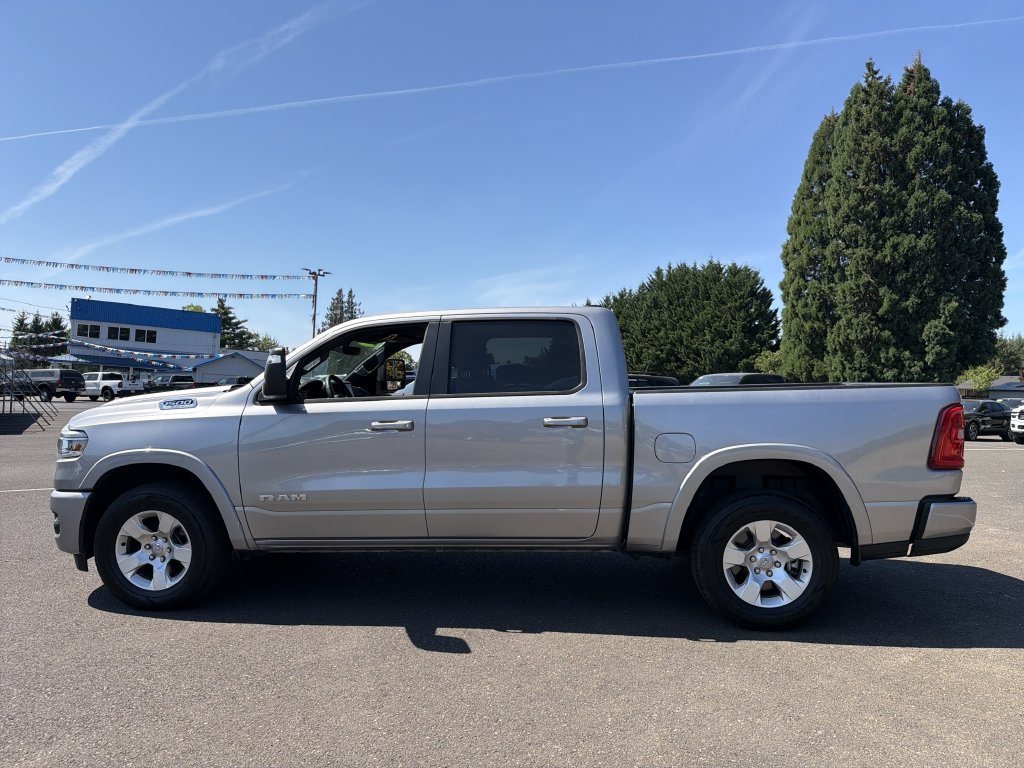 Used 2025 RAM 1500 Big Horn AWD/4WD image 3
