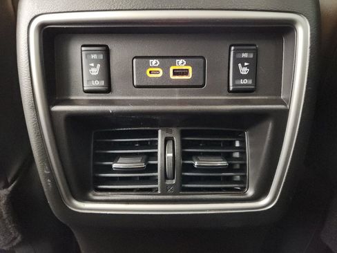 Used 2022 Nissan Murano Platinum w/ Cargo Package image 30