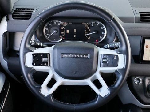 Used 2023 Land Rover Defender 110 S image 24