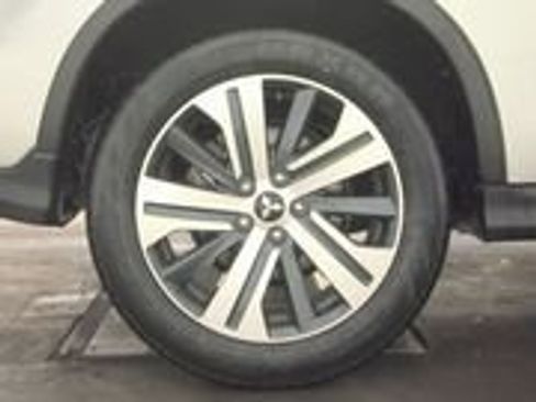 Used 2024 Mitsubishi Outlander Sport 2.0 SE Rear Camera & Heated Se image 37