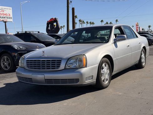 Used 2005 Cadillac De Ville image 3