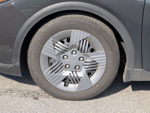 Used 2025 Kia K4 LX image 10