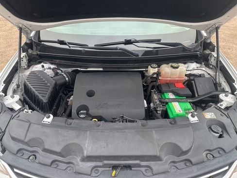 Used 2018 Chevrolet Traverse LT image 21