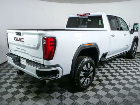 New 2026 GMC Sierra 2500 Denali w/ Denali Reserve Package AWD/4WD image 3