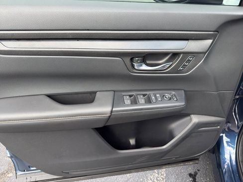 Used 2025 Honda CR-V Sport-L image 10