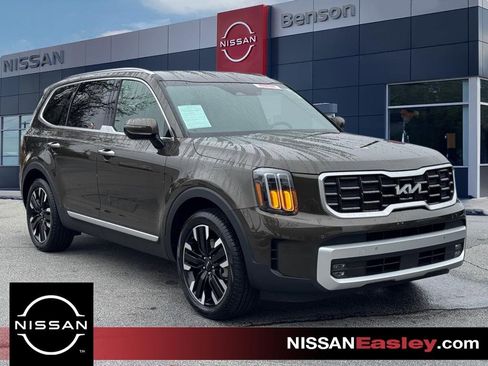 Used 2024 Kia Telluride SX w/ Towing Package image 1