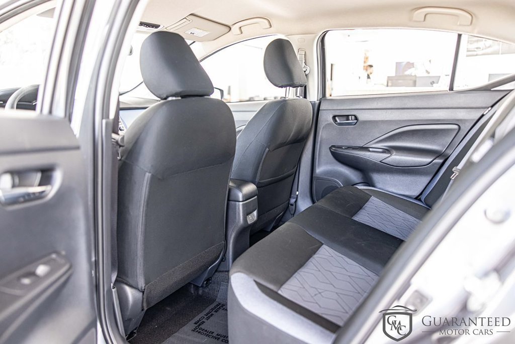 Used 2025 Nissan Versa SV FWD image 30