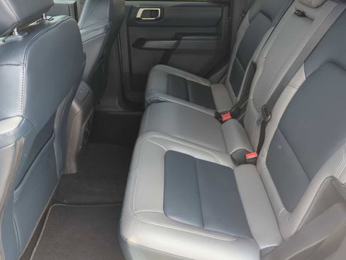 Used 2024 Ford Bronco Outer Banks image 19