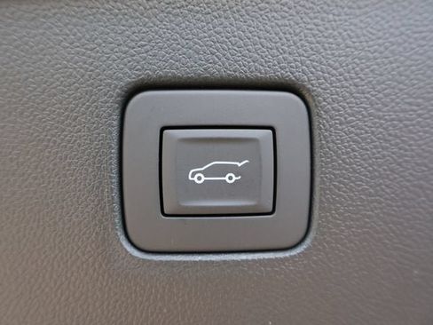 New 2026 Buick Envista Sport Touring w/ Convenience I Package FWD image 9