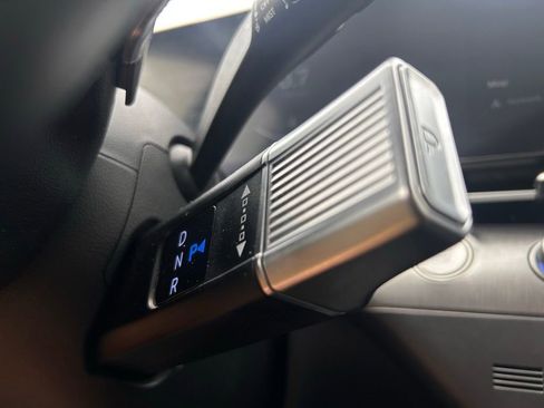 Used 2024 Hyundai Kona Limited image 18