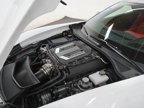 Used 2016 Chevrolet Corvette Z06 w/ 3LZ Preferred Equipment Group RWD image 23