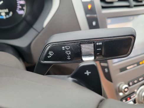 Used 2019 Lincoln MKZ Reserve FWD image 17