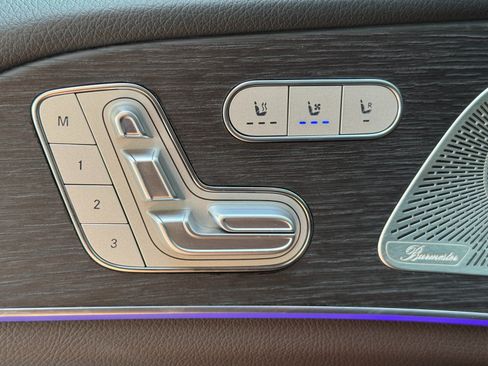 Used 2022 Mercedes-Benz GLS 450 4MATIC w/ Warmth & Comfort Package image 18