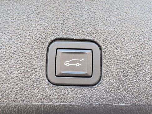 Used 2016 Cadillac SRX Performance w/ Driver Awareness Package image 34