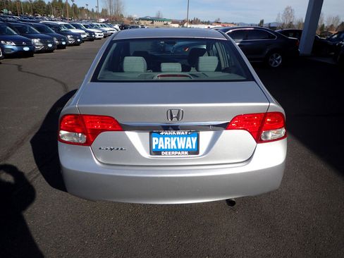 Used 2010 Honda Civic LX image 4