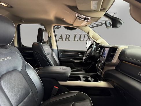 Used 2020 RAM 1500 Laramie AWD/4WD image 15