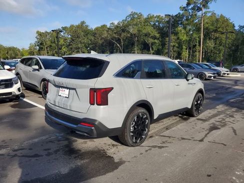 New 2026 Kia Sorento EX image 2
