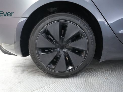 Used 2025 Tesla Model 3 Long Range RWD image 22