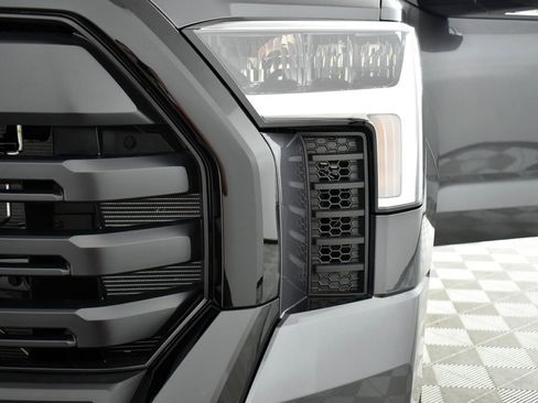 New 2026 Toyota Tundra SR image 3