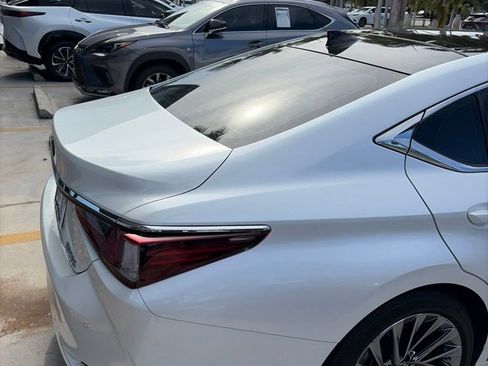 Used 2025 Lexus ES 350 Ultra Luxury w/ Accessory Package (Z2) FWD image 6