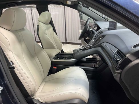 Used 2025 Acura RDX SH-AWD image 14