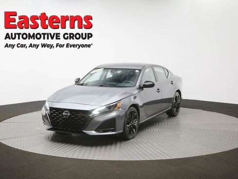 Used 2024 Nissan Altima 2.5 SR FWD image 54
