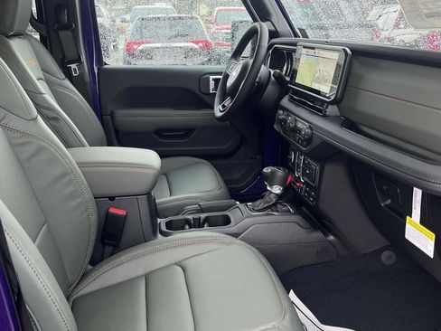 New 2026 Jeep Gladiator Mojave image 8