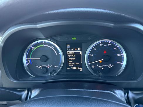 Used 2018 Toyota Highlander LE image 24