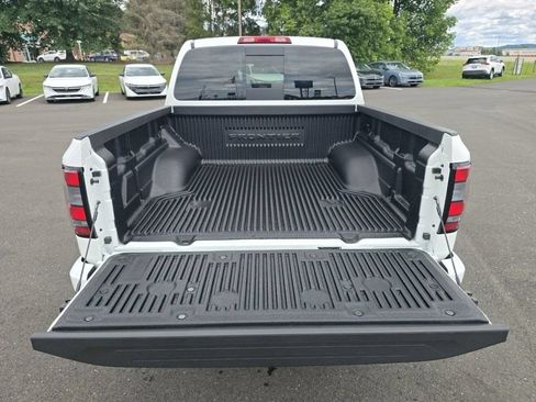 New 2026 Nissan Frontier SV w/ All-Weather Content Package AWD/4WD image 14