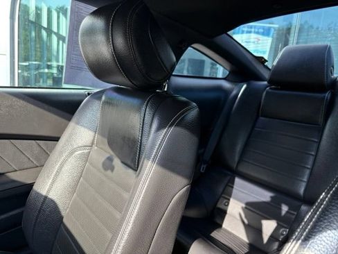 Used 2012 Ford Mustang GT Premium w/ Electronics Pkg RWD image 20