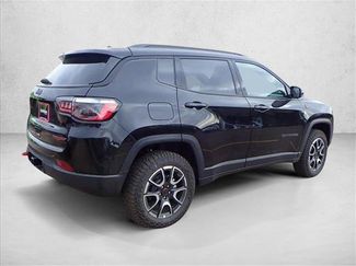New 2026 Jeep Compass Trailhawk w/ Sun, Sound & Navigation Group AWD/4WD video 4