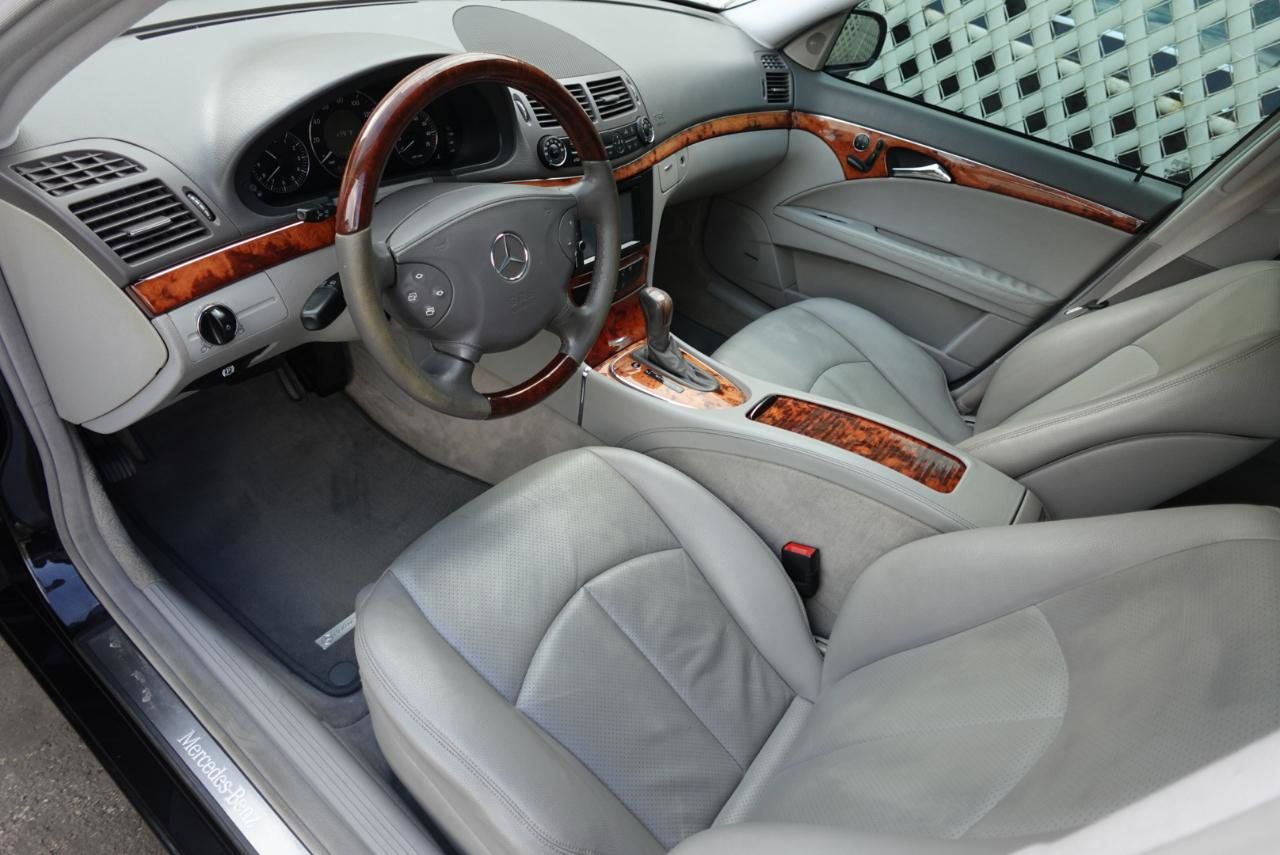 Used 2005 Mercedes-Benz E 320 Sedan image 19