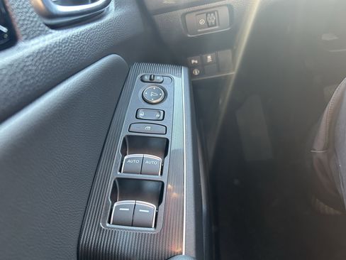 Used 2022 Honda Civic Touring image 17