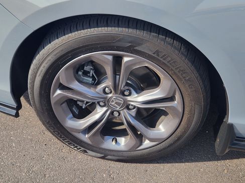 Used 2023 Honda Accord EX-L image 16